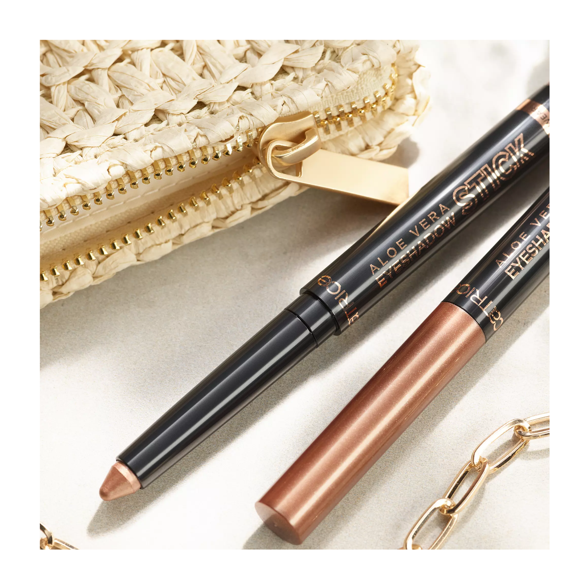 Sombra de Ojos Aloe Vera en Stick Catrice - 010 Golden Toffe CATRICE Cosmeticos-skincare